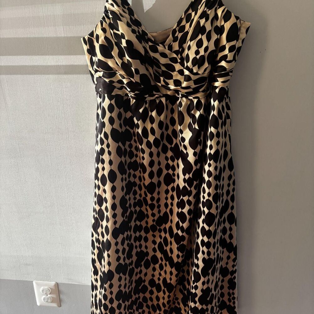 Unbranded Women's Tan and Black Formal-dresses